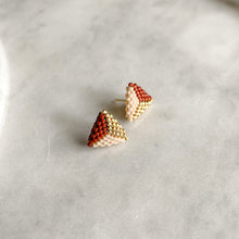 Load image into Gallery viewer, Two Gorg Studs
